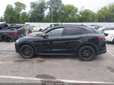 Alfa Romeo Stelvio Rwd ZASPAJAN4L7C83534 fotografie