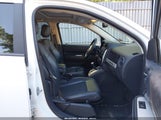 Jeep Compass Latitude 1C4NJDEB8ED788160 снимка