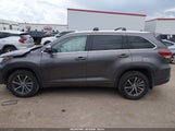 Toyota Highlander Xle 5TDJZRFH8JS523194 fotografie
