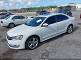 Volkswagen Passat 2.0L Tdi Sel Premium 1VWCV7A35FC028753 photo