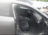 Jaguar Xe 25T Premium SAJAD4BG6HA974244 fotografie