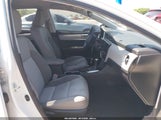 Toyota Corolla Le 5YFBURHE5JP770798 снимка