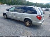Chrysler Town & Country Touring 2A4GP54LX7R197913 снимка