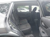 Nissan Rogue Sv 5N1AT2MV8JC809626 photo
