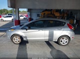 Ford Fiesta Se 3FADP4EJ0FM211636 fotografie