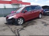 Toyota Sienna Le 8 Passenger 5TDKK3DC4FS661240 fotografie