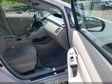 Toyota Prius Two JTDKN3DU0B1386456 fotografie