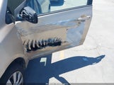 Toyota Corolla Le 2T1BU4EE2CC827906 снимка