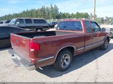 Chevrolet S-10 Ls 1GCCS19X9W8150051 fotografie