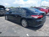 Toyota Camry Le 4T1B11HK7JU006319 fotografie