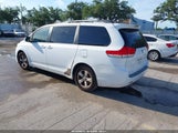 Toyota Sienna Le V6 5TDKK3DC2BS054862 fotografie