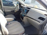 Toyota Sienna Le V6 5TDKK3DC2BS054862 fotografie