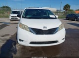 Toyota Sienna Le V6 5TDKK3DC2BS054862 fotografie