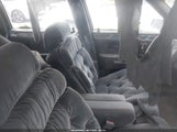 Chrysler New Yorker C-Body Landau 1C3XC66R9LD858664 снимка