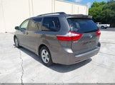 Toyota Sienna Le 8 Passenger 5TDKK3DC6FS658825 fotografie