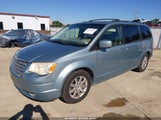 Chrysler Town & Country Touring 2A8HR54P78R843202 снимка