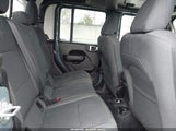 Jeep Gladiator Willys 1C6HJTAG2RL128420 fotografie