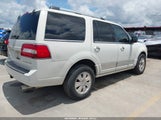 Lincoln Navigator 5LMFU275X8LJ10147 fotografie