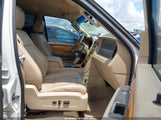Lincoln Navigator 5LMFU275X8LJ10147 fotografie