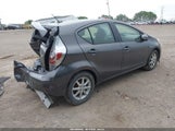 Toyota Prius C Three JTDKDTB31E1076107 fotografie