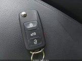 Volkswagen Passat 2.0T R-Line/2.0T S 1VWAA7A30JC016442 photo