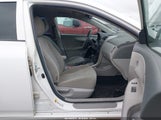 Toyota Corolla Le 2T1BU4EE4AC376295 photo