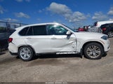 BMW X5 xDrive35I 5UXKR0C55G0U08721 снимка