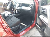 Toyota Rav4 Xle JTMWFREV2HJ140638 photo