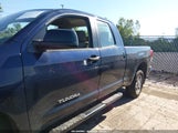 Toyota Tundra Grade 4.6L V8 5TFUM5F17AX008432 снимка