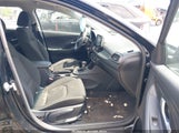 Hyundai Elantra Gt KMHH35LE6KU104062 photo