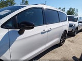 Chrysler Pacifica Touring L 2C4RC1BG2RR116897 fotografie