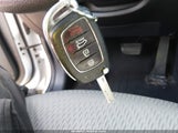 Hyundai Santa Fe Sport 2.4L 5NMZT3LB1JH056284 photo