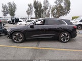 Audi E-Tron Premium Quattro WA1AAAGE3NB020211 photo