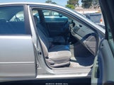 Toyota Camry Le 4T1BE32K83U252050 photo