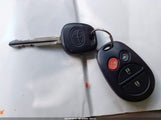 Toyota Sienna Le 5TDBK23C88S012197 снимка