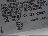 Chevrolet Silverado  4Wd Short Bed Custom 1GCPKBEKXTZ102887 снимка