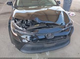 Toyota Corolla Le 5YFB4MDE2RP107855 fotografie