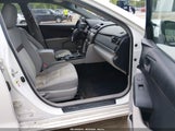 Toyota Camry Le 4T1BF1FK6DU254487 снимка