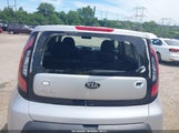 Kia Soul KNDJN2A24F7768033 fotografie