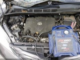 Toyota Sienna Le 8 Passenger 5TDKZ3DC1HS877254 fotografie
