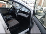Toyota Rav4 Hybrid Xle JTMRJREV5GD032734 снимка