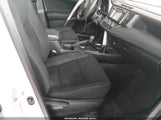 Toyota Rav4 Le 2T3BFREV0JW772995 снимка