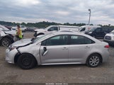 Toyota Corolla Le 5YFB4MDE1SP261012 снимка
