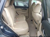 Nissan Rogue Sv 5N1AT2MV8FC812114 fotografie
