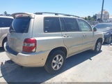 Toyota Highlander 3Rd Row JTEEP21A570212550 photo