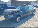 Mercedes-Benz E 320 Base/320 Special WDBEA32E8SC205241 fotografie