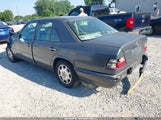 Mercedes-Benz E 320 Base/320 Special WDBEA32E8SC205241 fotografie