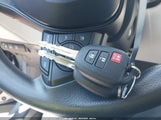Toyota Corolla Cross L 7MUAAAAG8TV161772 снимка