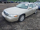 Lincoln Town Car Signature 1LNHM81W45Y604146 fotografie