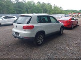Volkswagen Tiguan 2.0T Wolfsburg Edition WVGSV7AX0HK031372 снимка